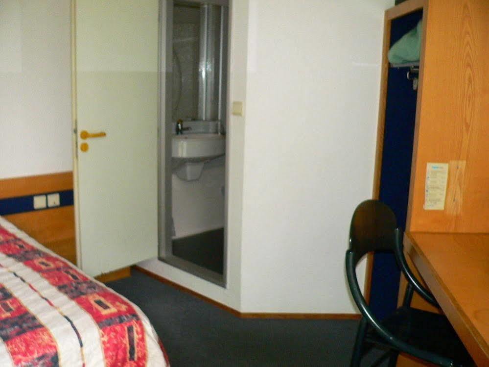 Charme En Maconnais Fasthotel Nord *